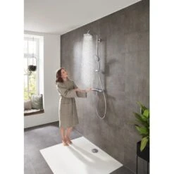 Hansgrohe Showerpipe Croma 160 1jet Mit Thermostat Chrom -Badezimmerbedarf Geschäft 1 Modell 1200 27135000 tif