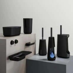 Tiger Tess Toilettenbürstenhalter Freistehend Mit Swoop® Bürste Flexibel Schwarz 13 Tiger Tess Toilettenbürstenhalter Freistehend Mit Swoop® Bürste Flexibel Schwarz -Badezimmerbedarf Geschäft 4008911329414 4621 6