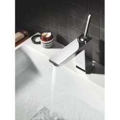 Grohe Einhand-Waschtischbatterie Eurocube Joy M-Size Chrom -Badezimmerbedarf Geschäft 4520 ZZH T23657A01 000 03
